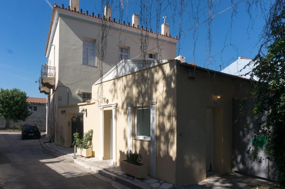 The Little Prince In Plaka Athens Exterior photo